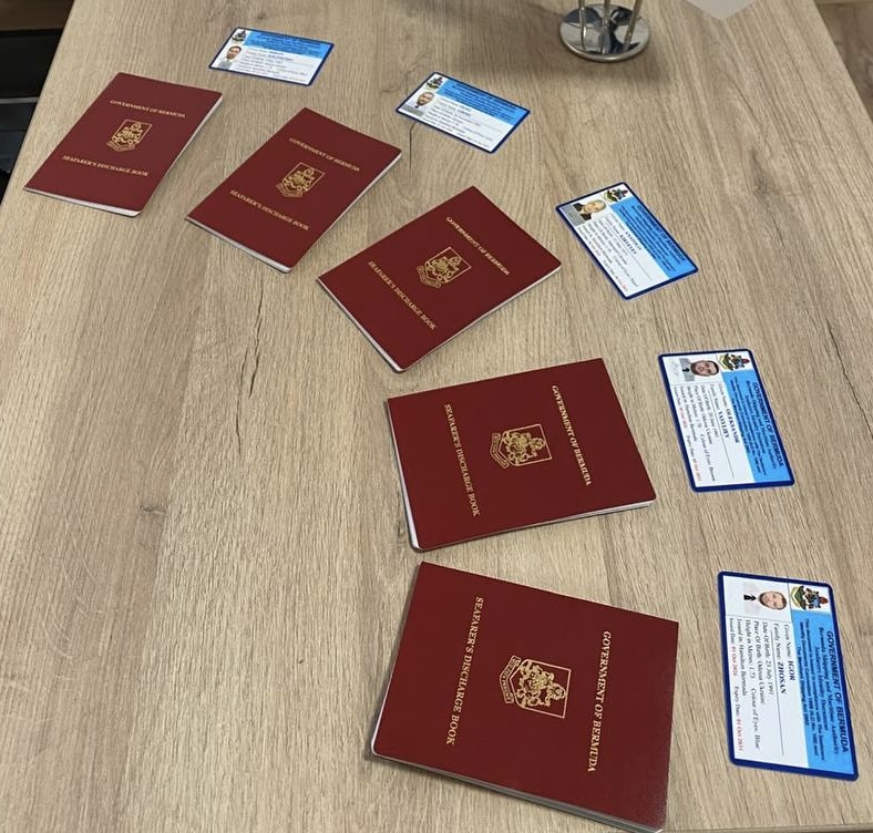 Паспорт моряка Бермуды: книжечки и удостоверения ID Card